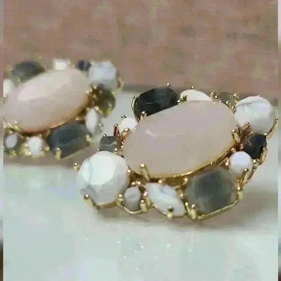 Vintage rose quartz muilt stones gold tone statement earrings - Picture 11 of 17